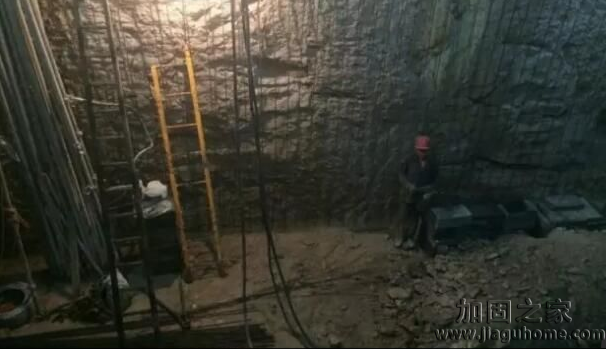 高層住宅地下被掏空，承重柱被破壞通過加固能修復嗎?