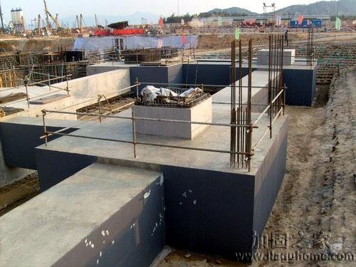 在可靠地基上建造的新地基承臺基礎(chǔ)
