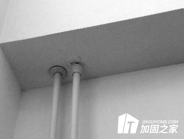 新房交付墻體就開裂，你敢住嗎?