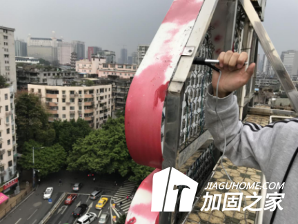 露天廣告牌該做檢測了！
