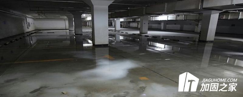 側(cè)墻、底板板面滲水