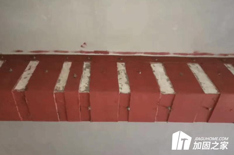 碳板膠和粘鋼膠，有什么區(qū)別?